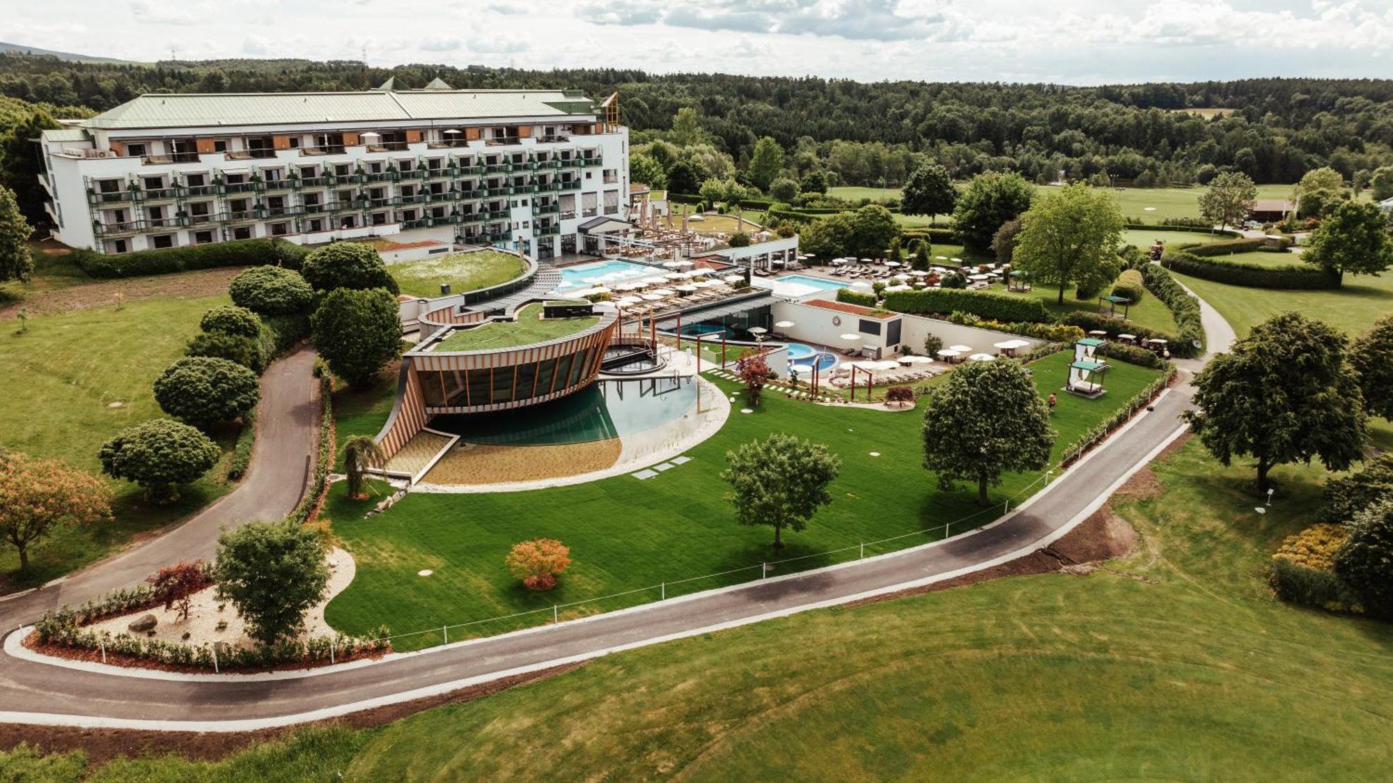 Adults Only Hotel Reiters Supreme Бад-Тацмансдорф Экстерьер фото